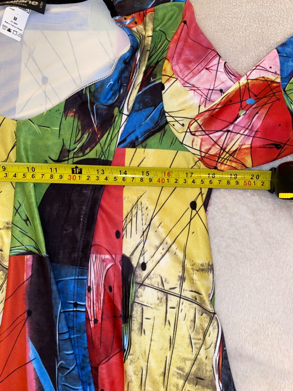 ๐ Multicolor V-Neck Flowy Top Made in ๐จ๐ฆ Size M - Picture 6 of 9